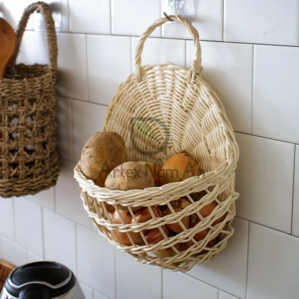 Rattan semi circle hanging basket/kitchen storage wicker hanging fruit basket/wall mounted flower basket decor