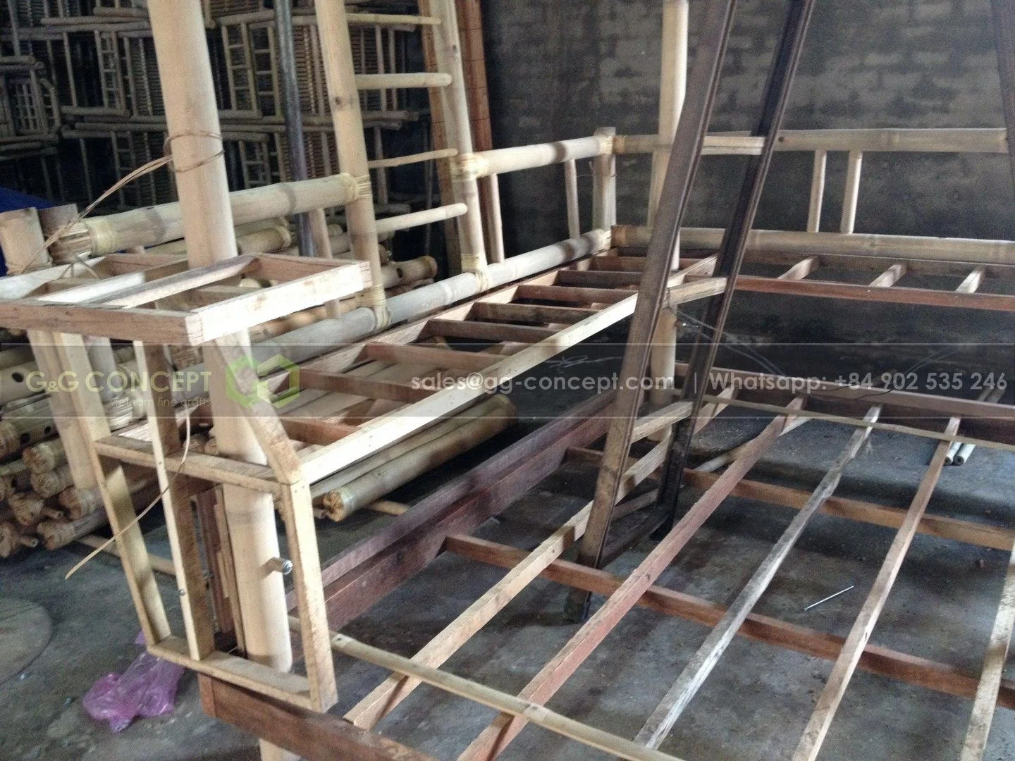 Round Bamboo Table With Wooden Legs In Natural Color Outdoor Decorative Bamboo Coffee Table Bamboo Table Size 60x60