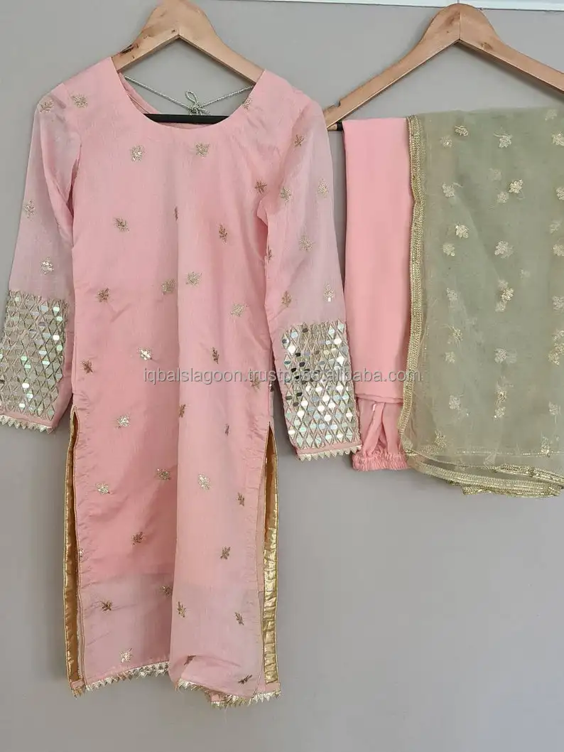 pink and mirror 5.jpg