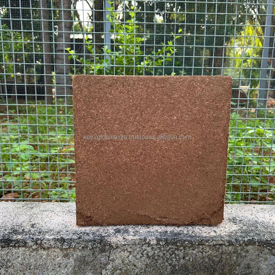 High-Quality 5 kg Cocopeat Block for Farming and Gardens Biodegradable, Expands to Retain Moisture and Enhance Root Health