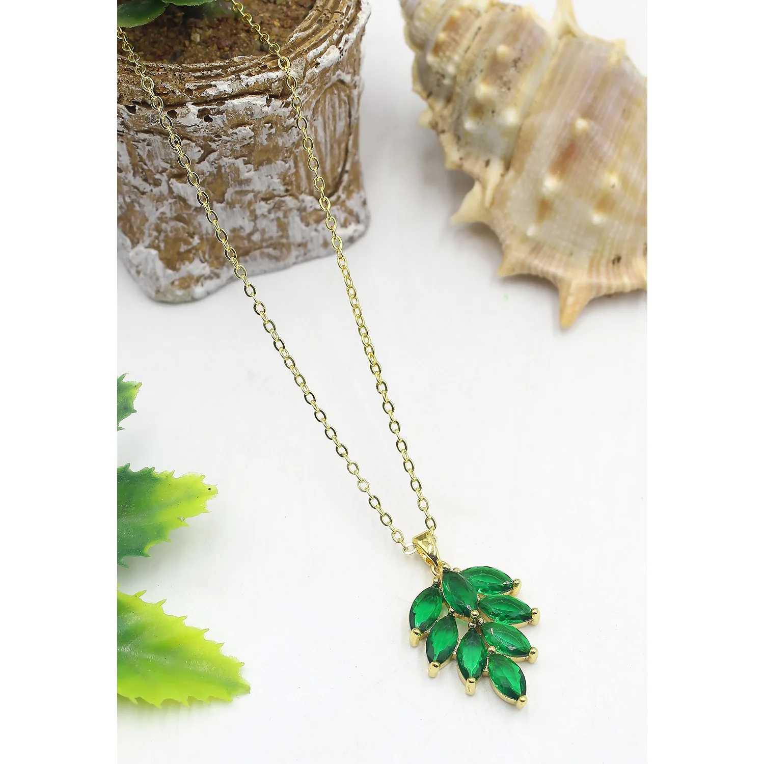 Pendant Zircon Ad Cz Stone Heart Pendant  Gold Necklace Gold plated minimal designer diamond work Revolving  with chain