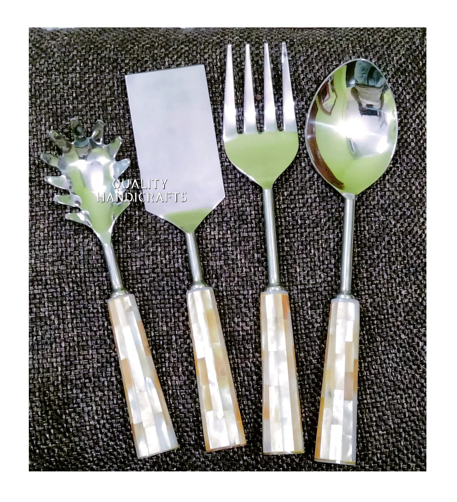 Hot Sale Mother of Pearl Handle Stainless Steel Set Knife Fork Spoon Flatware Set Table Set Mirrored Steel Luxury Dining Decor