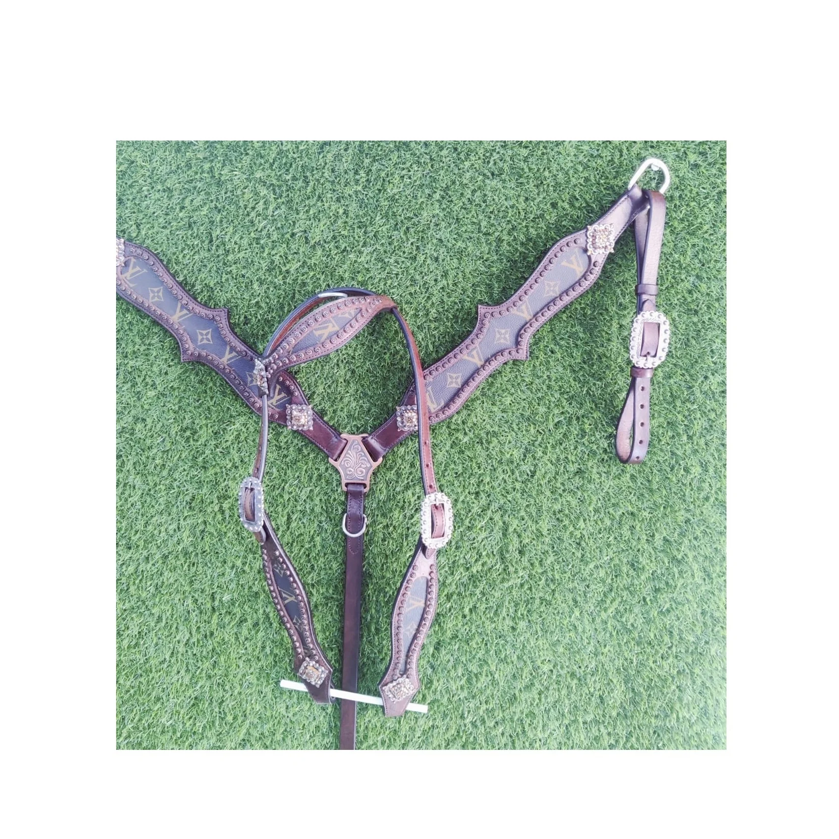 Latest Design White & Brown Color Natural Leather Horse Tack