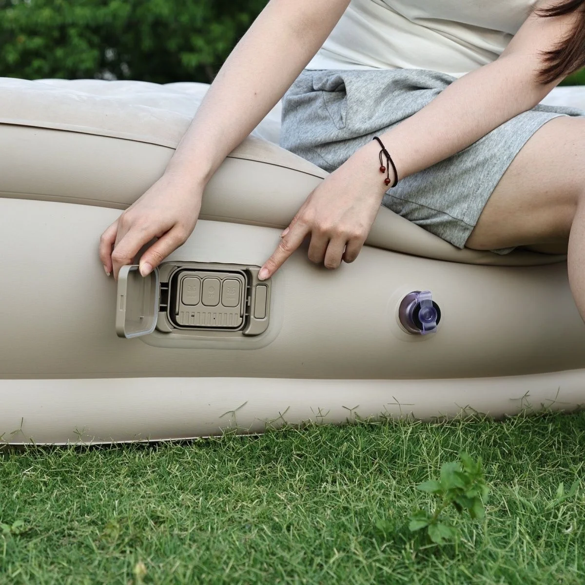 Intex Air Bed with Electric Pump High Quality Wholesale Foldable for Indoor & Outdoor Use Inflatable Mattress