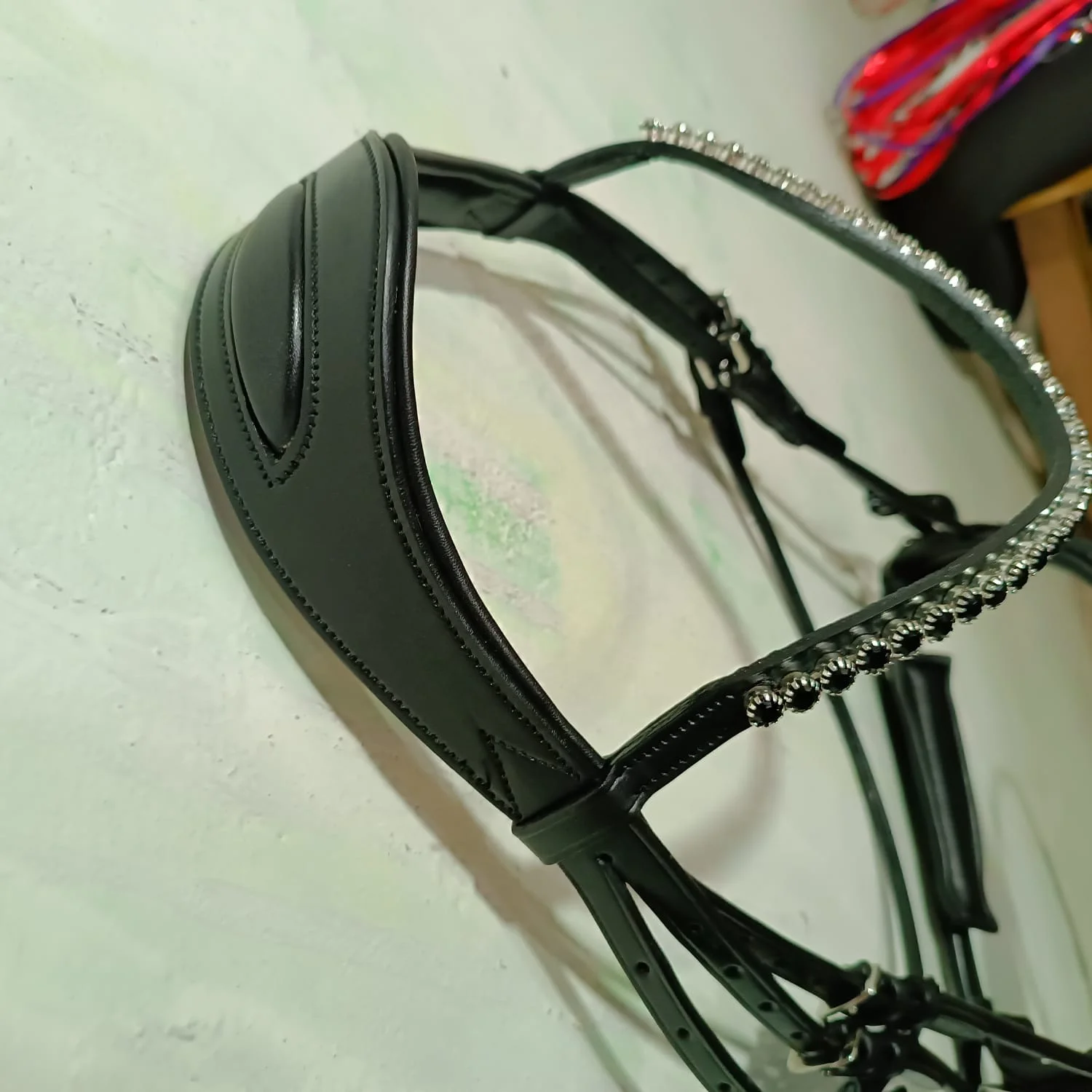 Luxury Equestrian Horse Soft Padded Bridle With Crystal Chain And Patent Leather Top Indian Wholesale Manufacturer