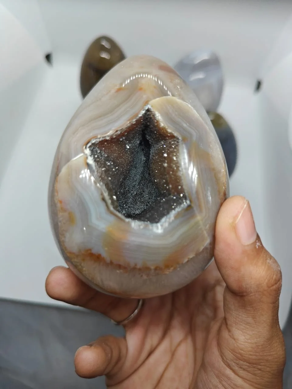 Wholesale high quality natural Polished Small Agate Druzy Egg crystal Geode crystal Eggs Craft also used  for decoration