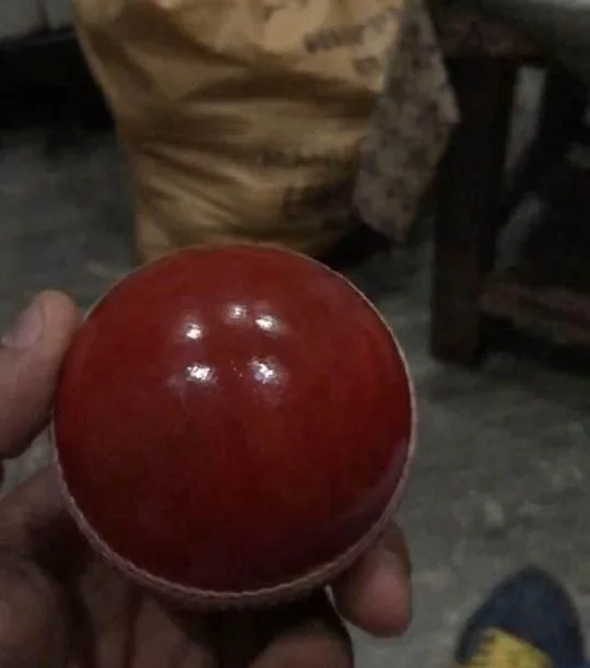 Вощеные блестящие жесткие шарики для крикета из натуральной воловьей кожи Прочная хорошая пробка