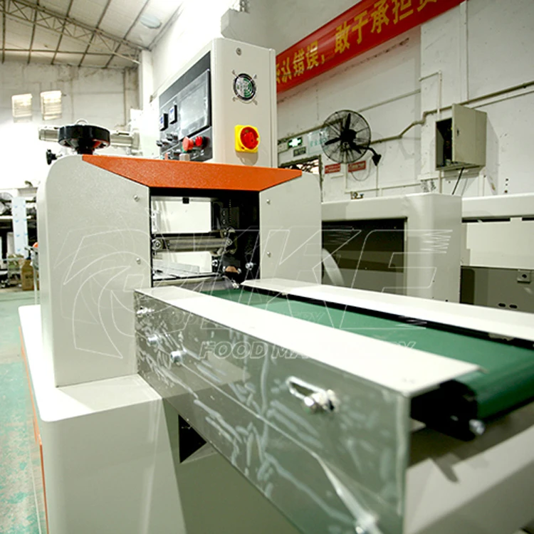 IEK vegetable carrot pouch flow horizontal packing packaging machine