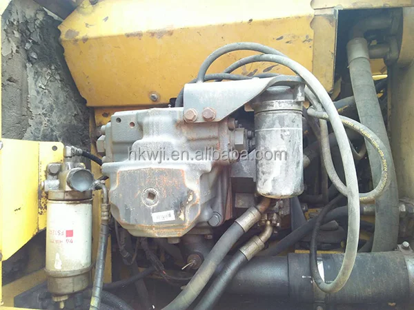 Used Crawler Excavator good condition  KOMATSU 220 reasonable price for sale/second hand Japan PC 220