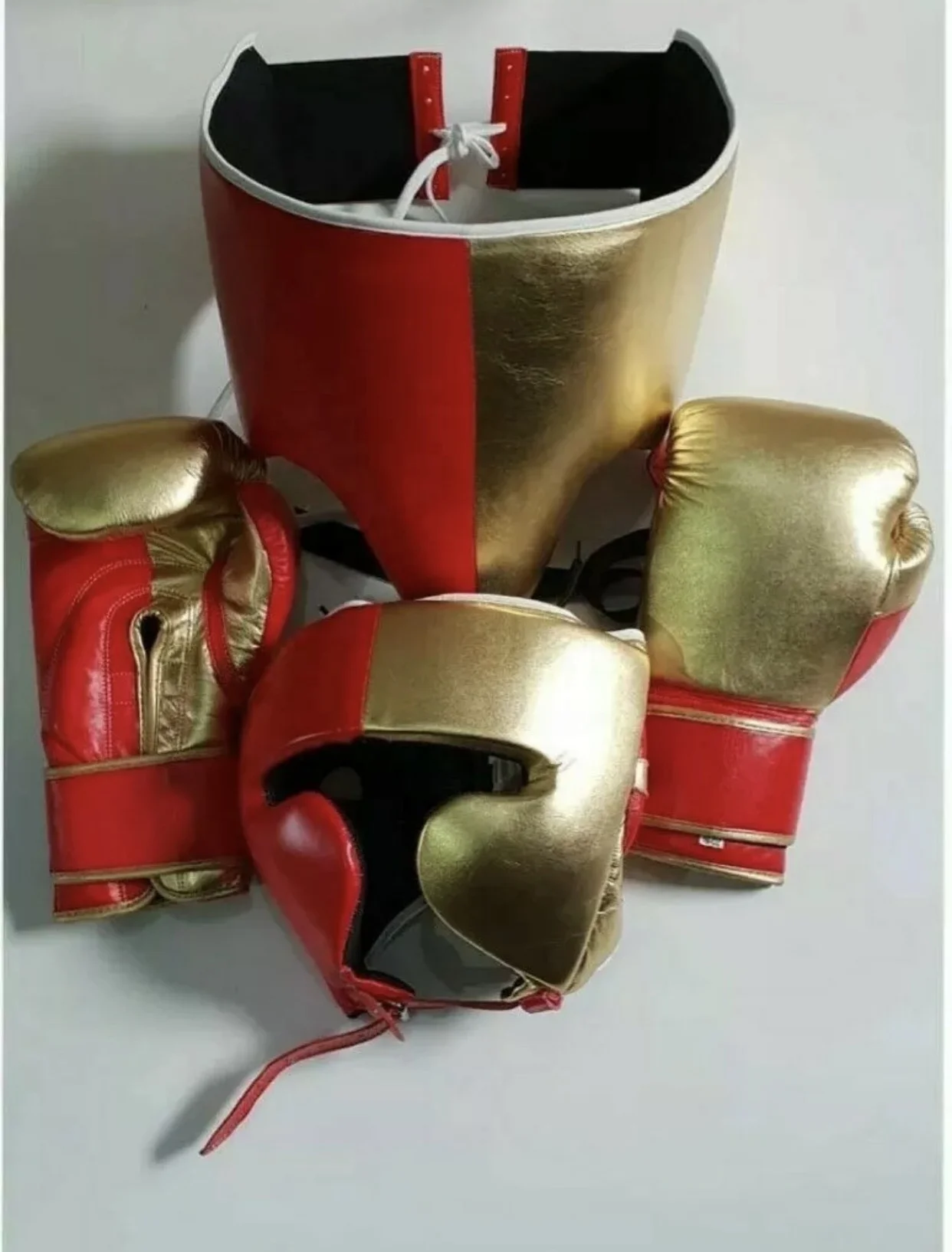 Hot Sale Classic Gym Training Boxing Set Custom Wholesale Shine Leather Boxing Gloves Set Best For Training Boxing Set