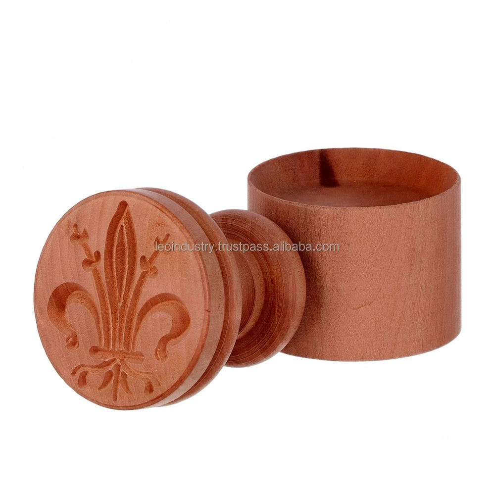 
Lily-shaped Stamp for Making Ligurian Corzetti Pasta 