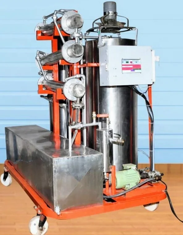 Plastic to fuel mini machine Diesel Distillation Plant Waste Oil Regeneration System 80%-85% Diesel Engine 20litres per capacity