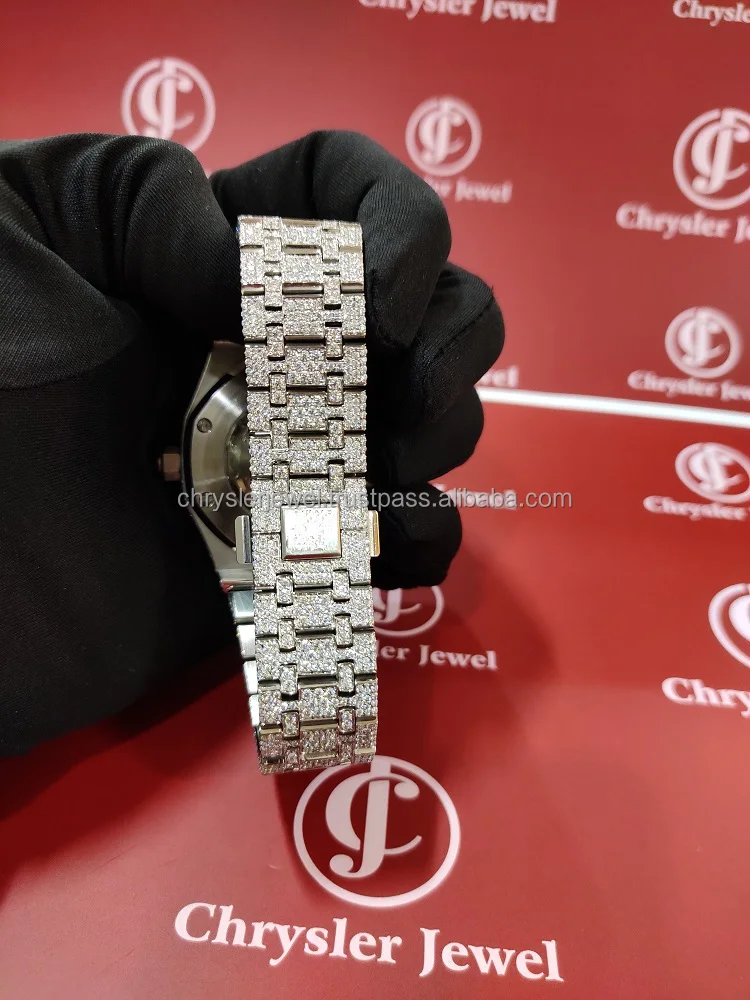 Luxury Alibaba 2024 Best Seller Supplier Manufacturer Wholesaler Exporter Good Price Moissanite Vvs Iced Out Watches In India