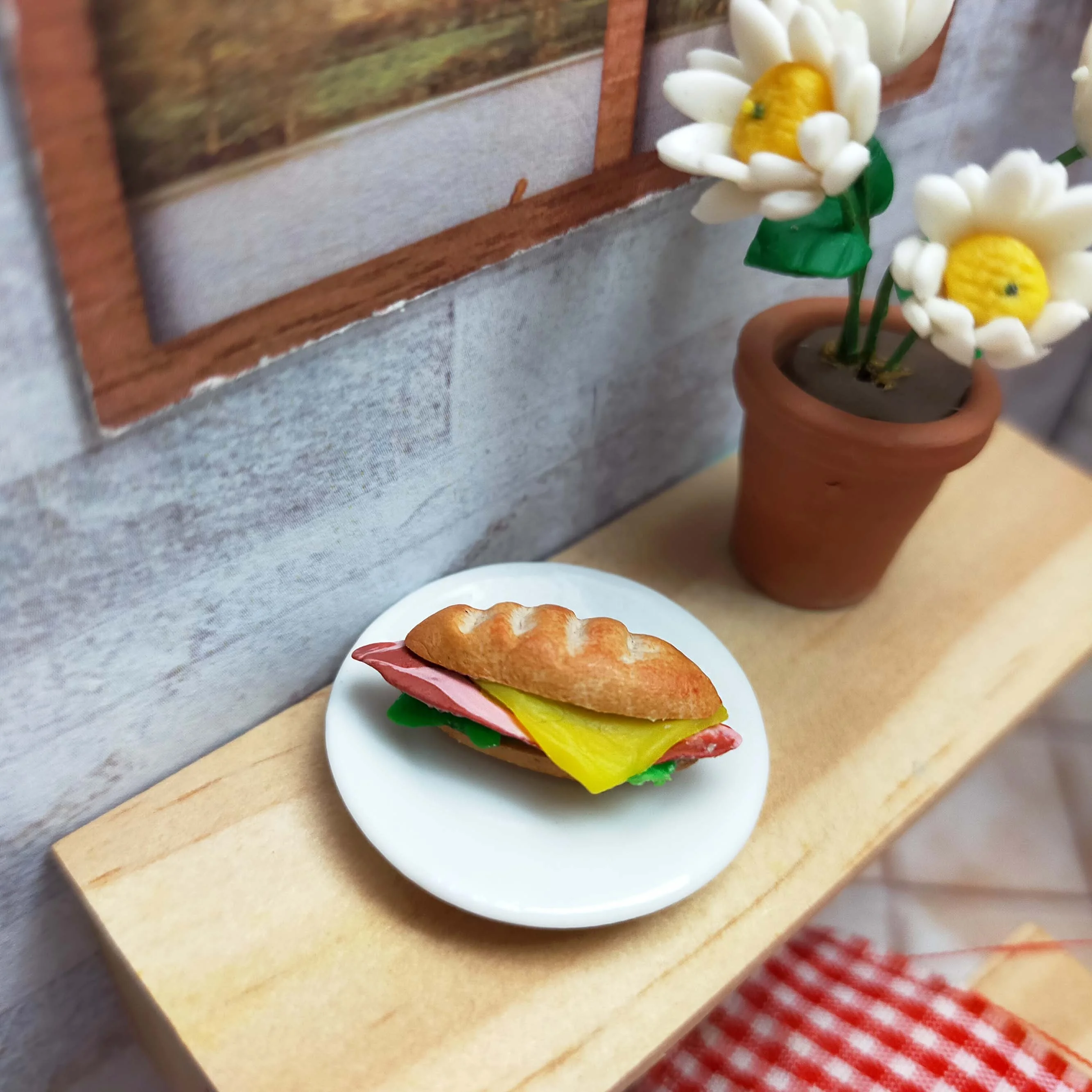 Miniature Scale 1:12 Vinyl Record and Wooden Cabinet Homey Decorations for Dollhouse Furniture Toys