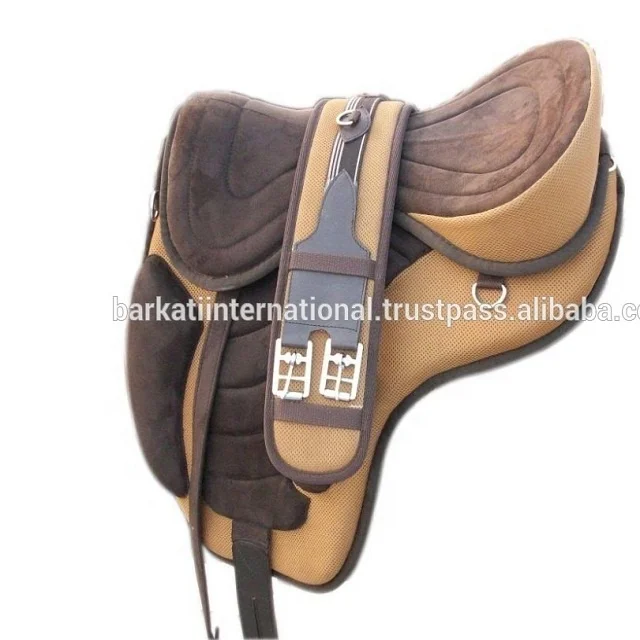 Flexible Treeless Saddles.