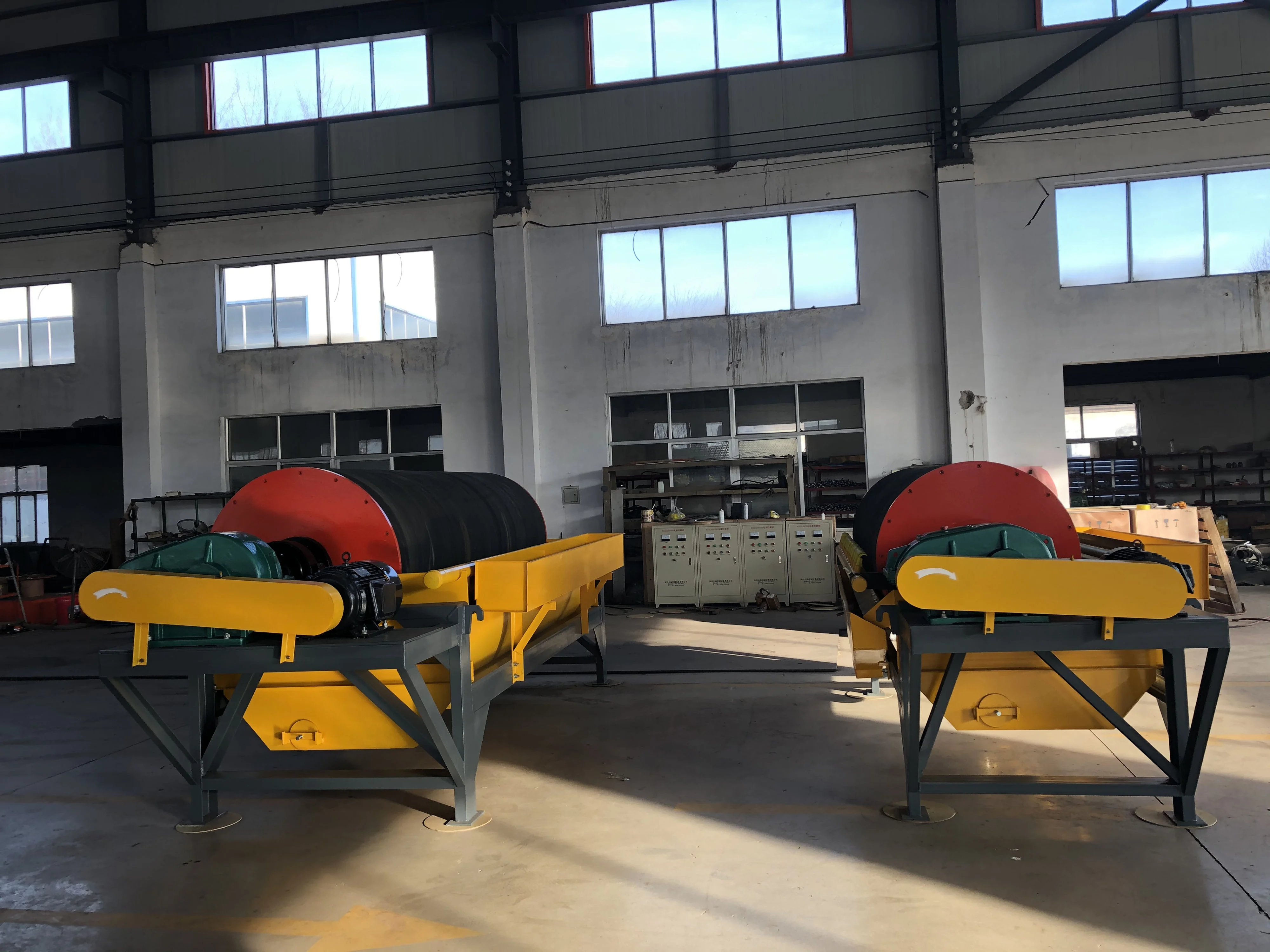  Китай высокоинтенсивный 12000 GS Оловянная руда влажный постоянный магнитный сепаратор