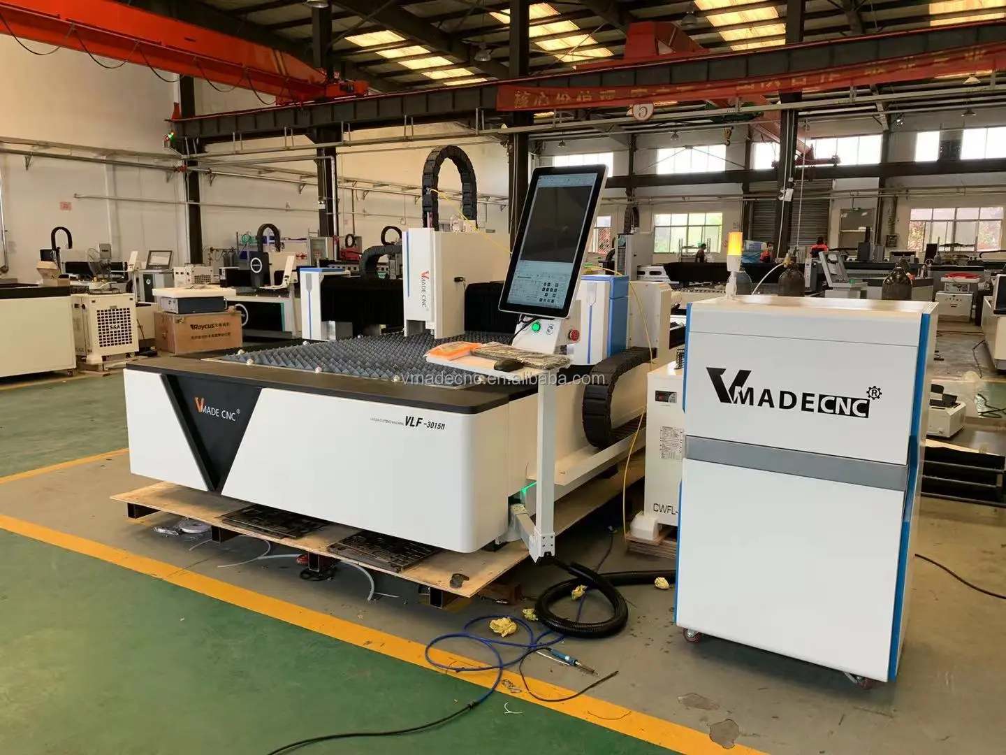 Станок для лазерной резки 1000 Вт цена волокна CNC станок