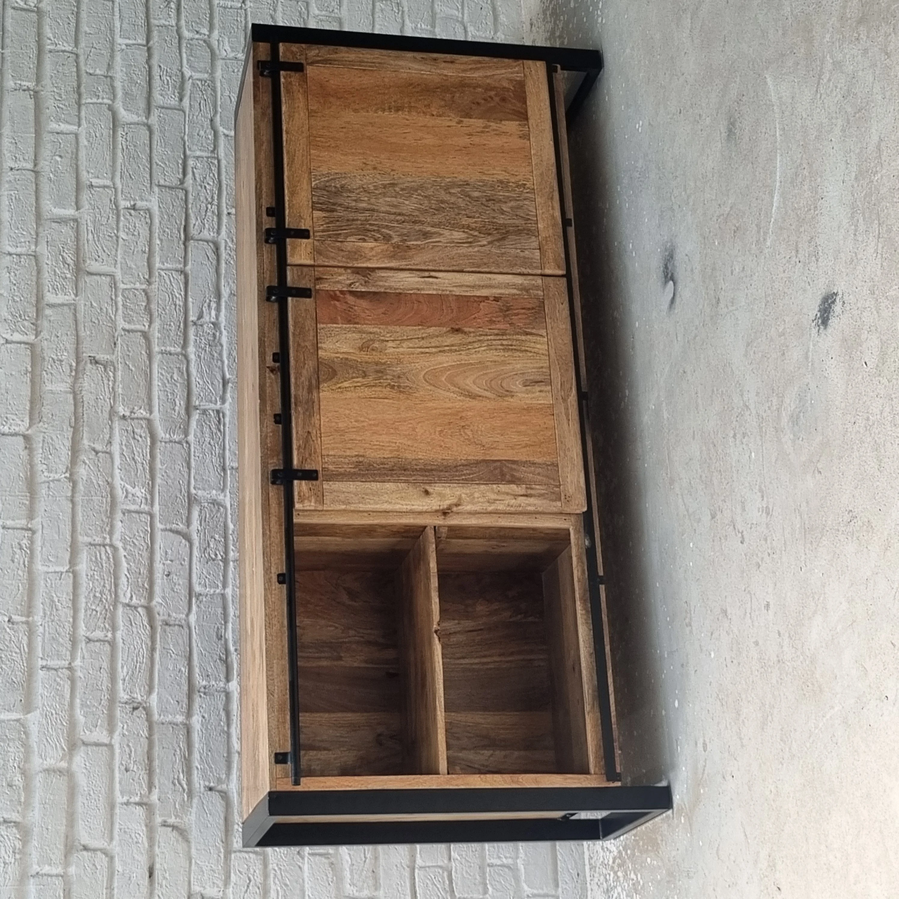 2024 Hot Selling High Quality Handmade Solid Wood Sideboard Cabinet with 3 Drawers Sliding Doors for Home Living Room Furniture