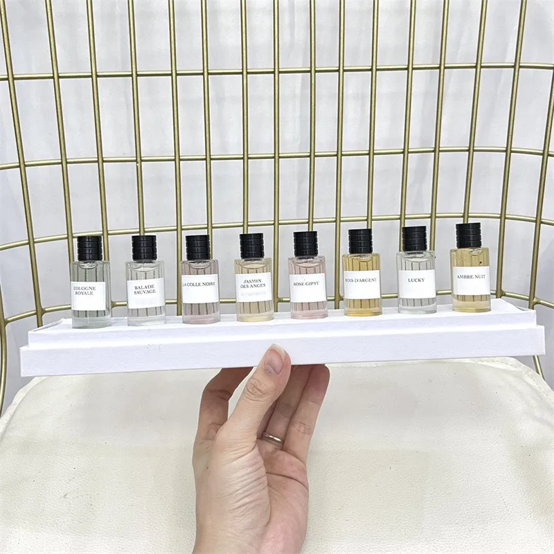 Hot Selling 8 Types Women Man Perfume 7.5Ml Eau De Parfum Long Time Lasting Smell Fragrance Bodyworks Perfume Lady Parfum Gifts