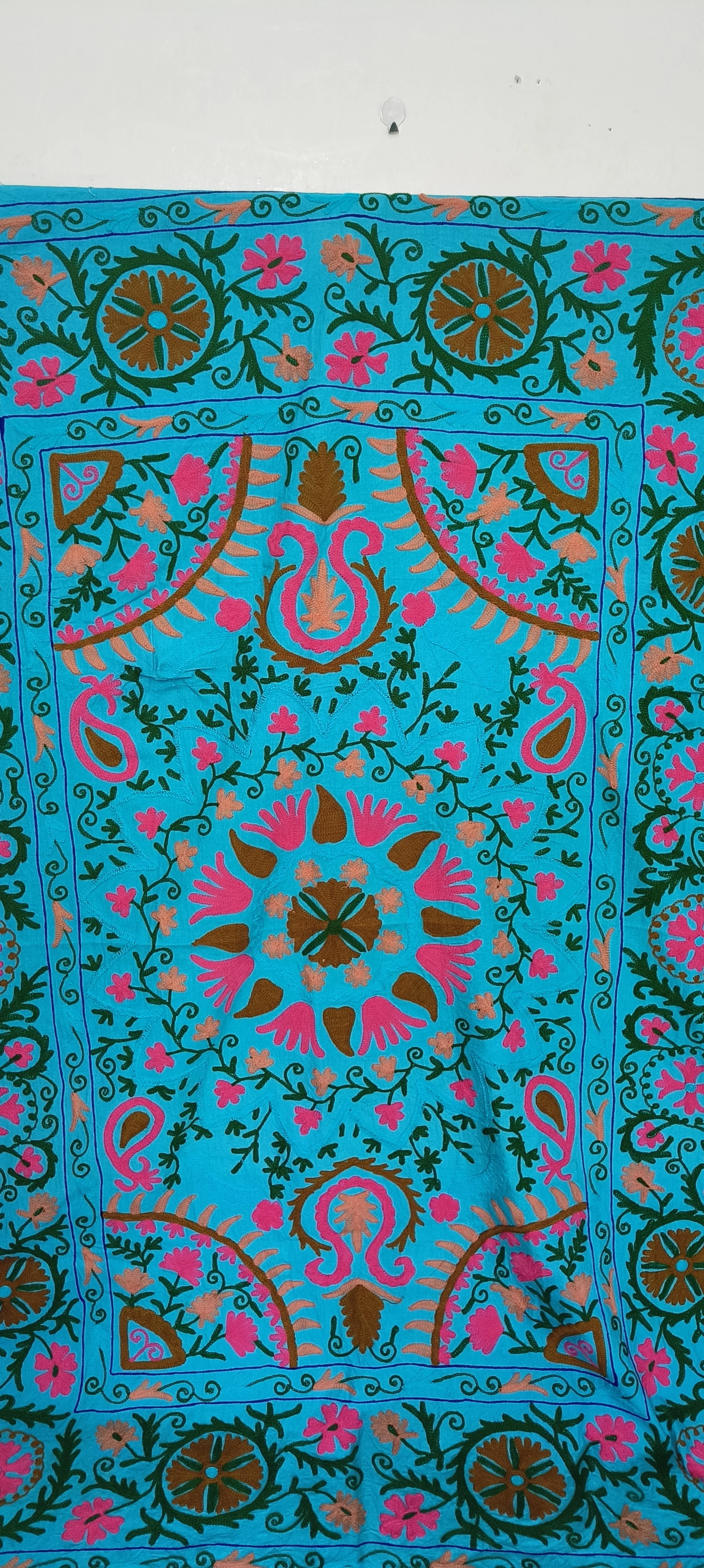 Good Quality Trending Handmade Embroidered Indian  Suzani Wall Hanging Tapestry For Home Decor