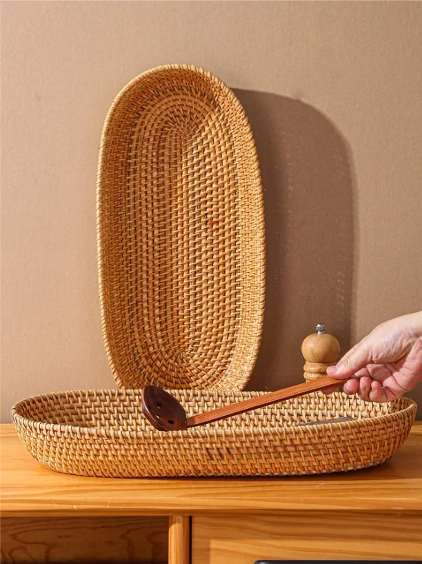 Bakery Organizer Rattan Oval Basket Hand Woven Handicraft Minimal Serving Trays Rustic Decoration for Kitchen and Restaurant