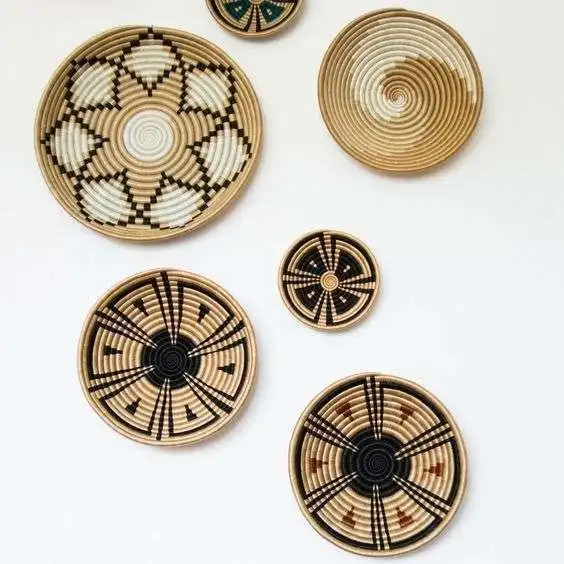 Boho Decor Natural And Black Seagrass Woven Basket Disc Wall Decor African Wall Basket Set Vietnam Handicrafts Cheap Price