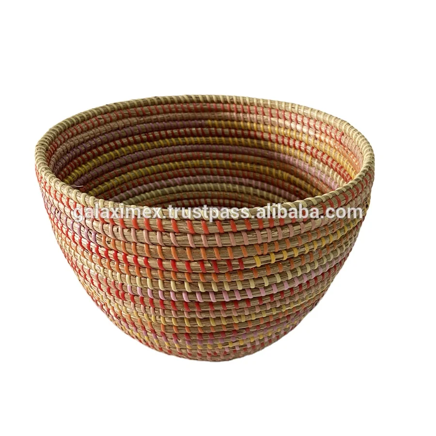 Handcrafted Bamboo and Rattan Storage Baskets Food and Vegetable Basket with Handle Wicker Toy Gift Made in Vietnam