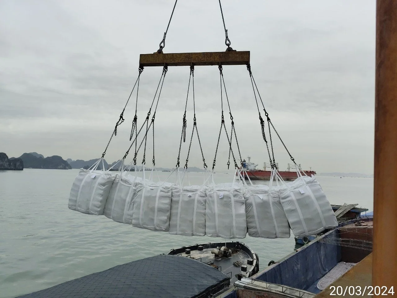 Competitive Price Vietnam 42.5R portland cement cement for construction with high quality