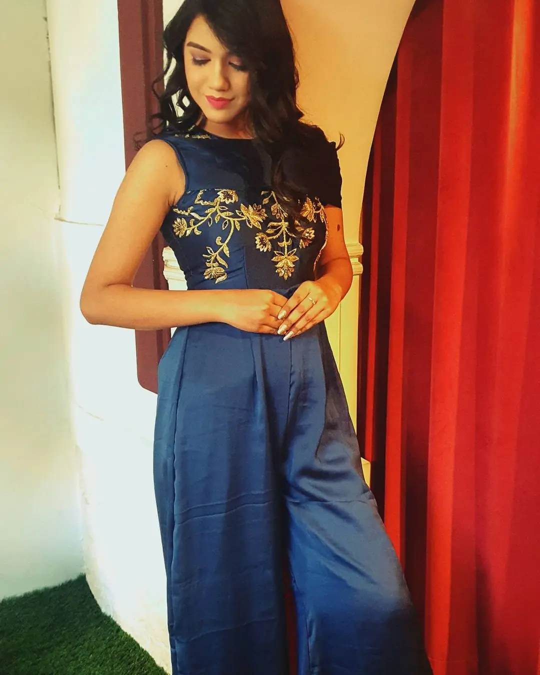 India Ethnic Fashionable Handworked Handcrafted Occasionally Traditional Elegant Classic Designer Blue Jump Suit Gown