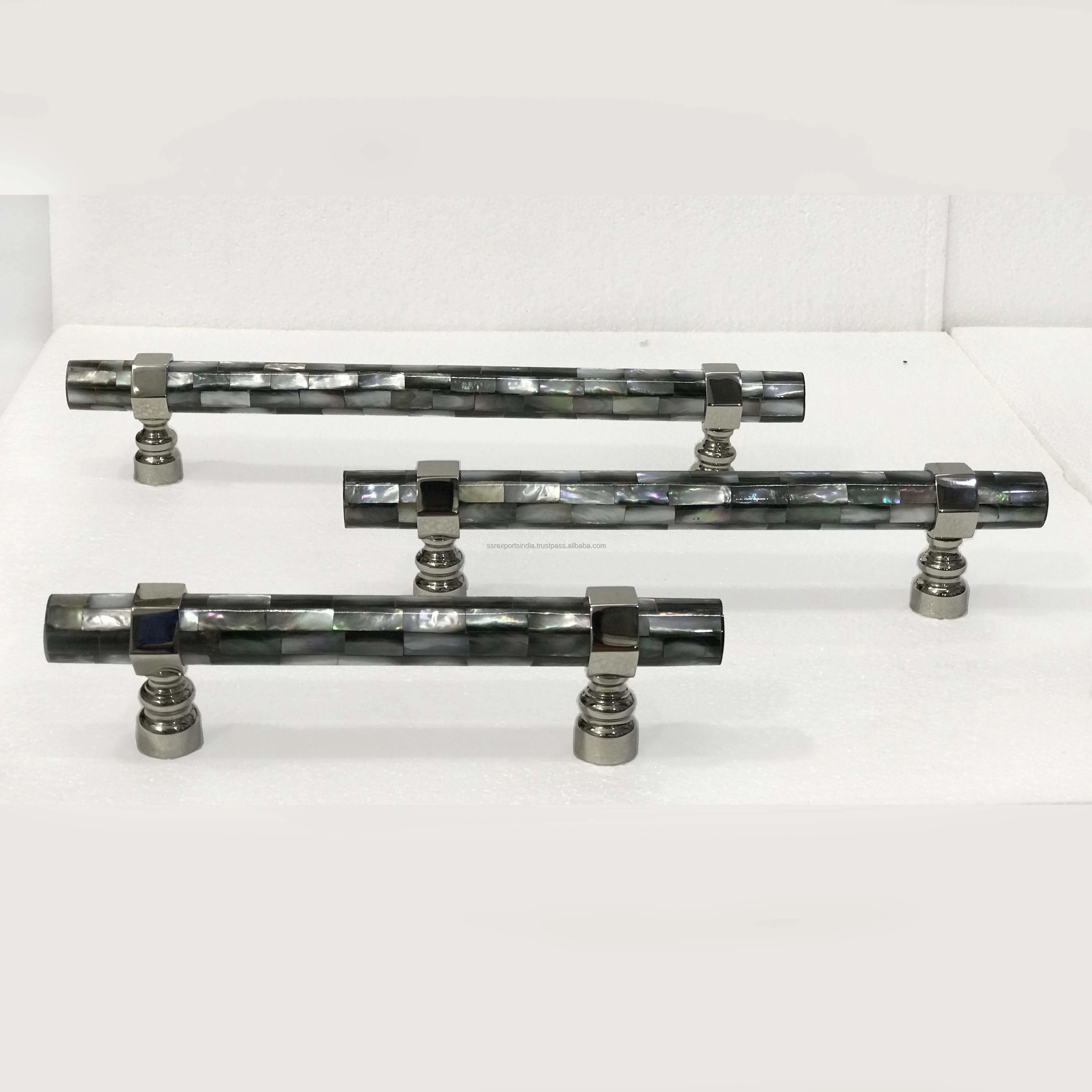 Modern design MOP door handle handmade top furniture decorate acrylic Bathroom Cabinet Handle with Satin Brass Base