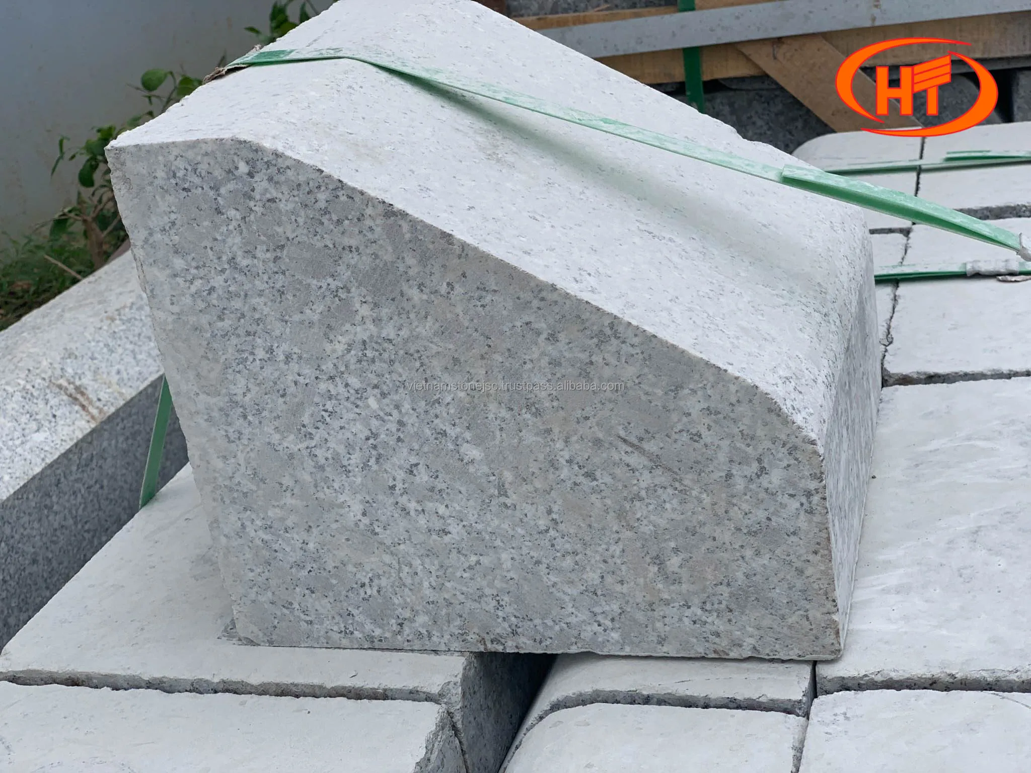 PC Violet Granite Natural Stone Pots Granite Stones cheapest Vietnam Best Quality home decoration