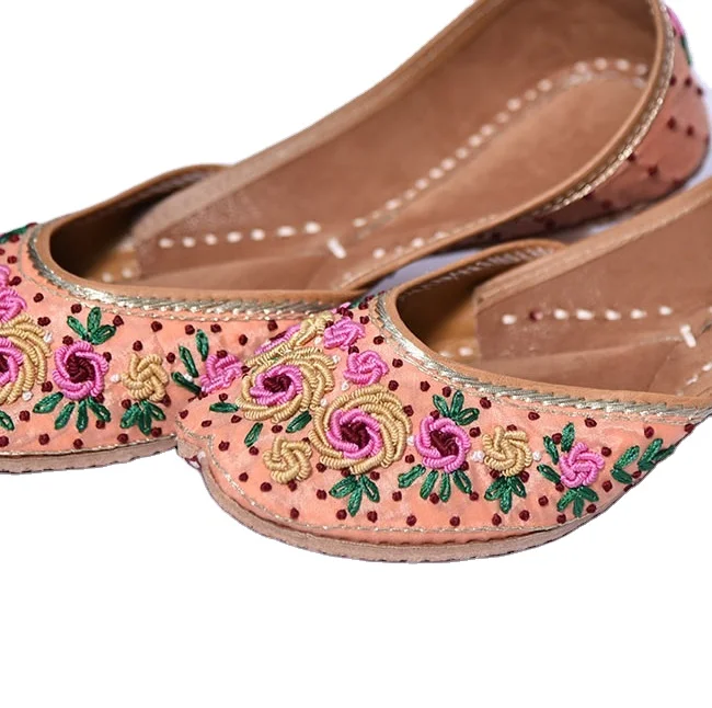 kussa shoes made in Pakistan Shoes Khussa Juti Jutti Mojari Punjabi Indian Women embroidery ladies juti