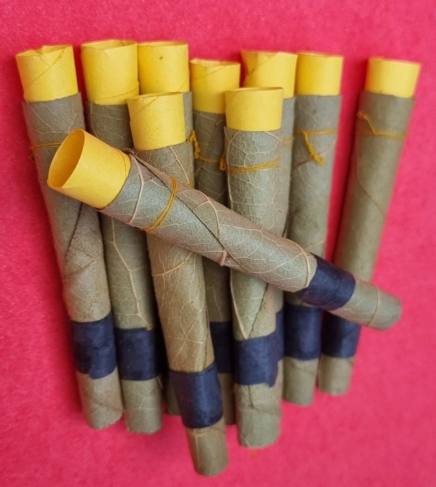 Ebony Leaf Rollies 54 mm 8 (2).jpg