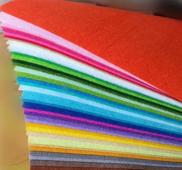Best quality Recycled PET/100% Polyester reasonable price supplier needle punch felt punched nonwoven fabric  Vietnam