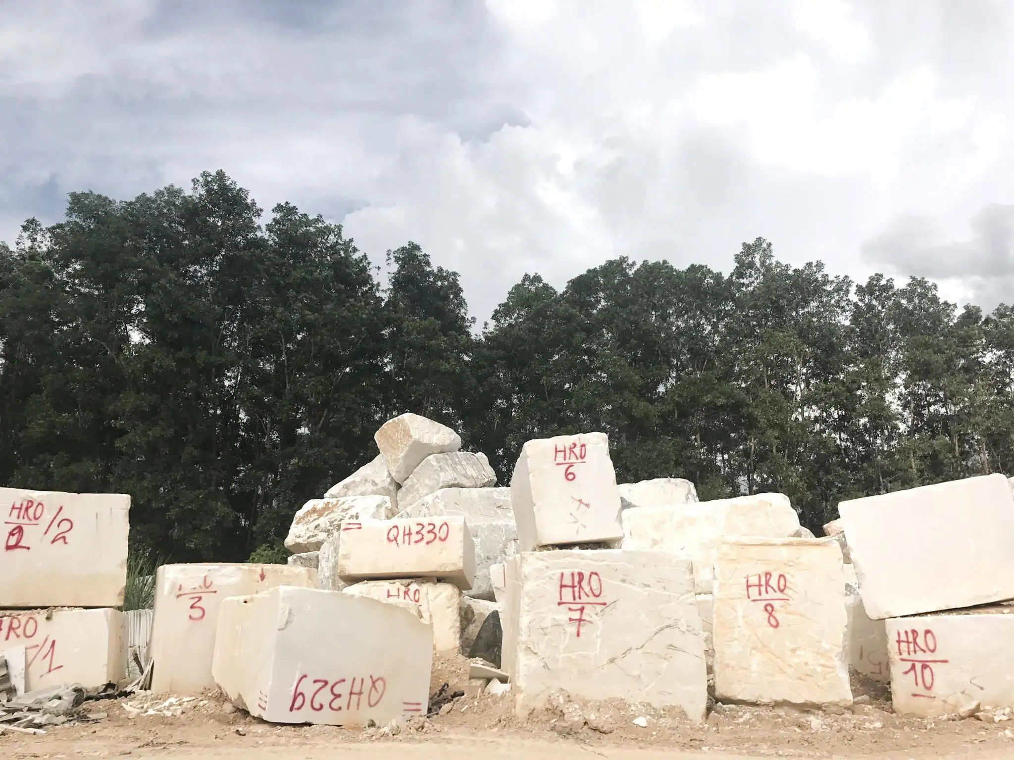 Top 1 supplier Natural Stone in Vietnam - Pure White marble block - High quality, Whosale in bulk from Vietnam