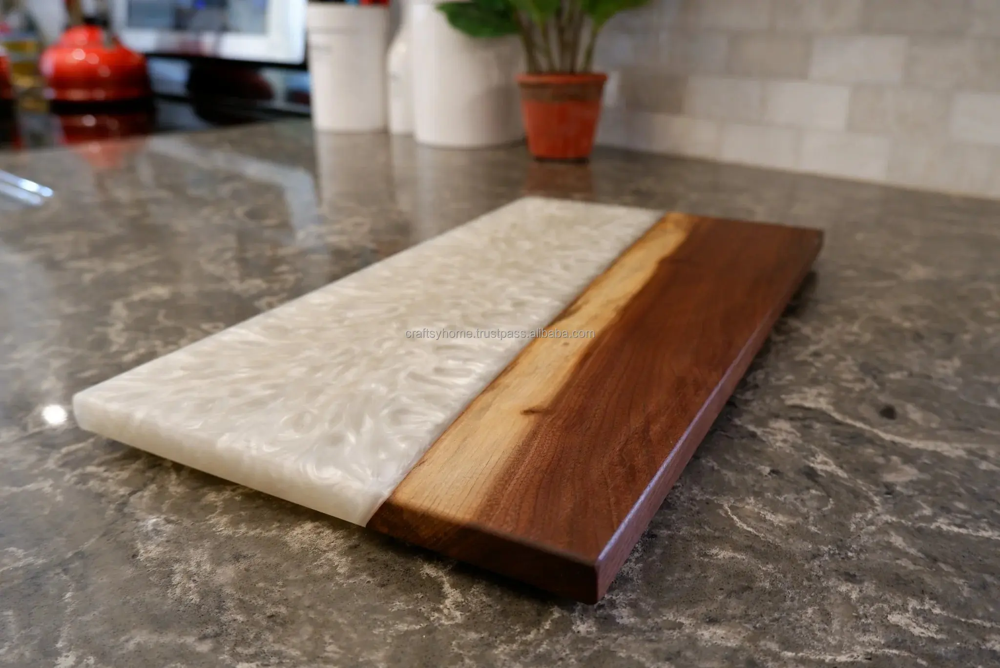 Handmade epoxy resin chopping board with polish for home & kitchen at lower cost acacia wood serving board for wholesale price