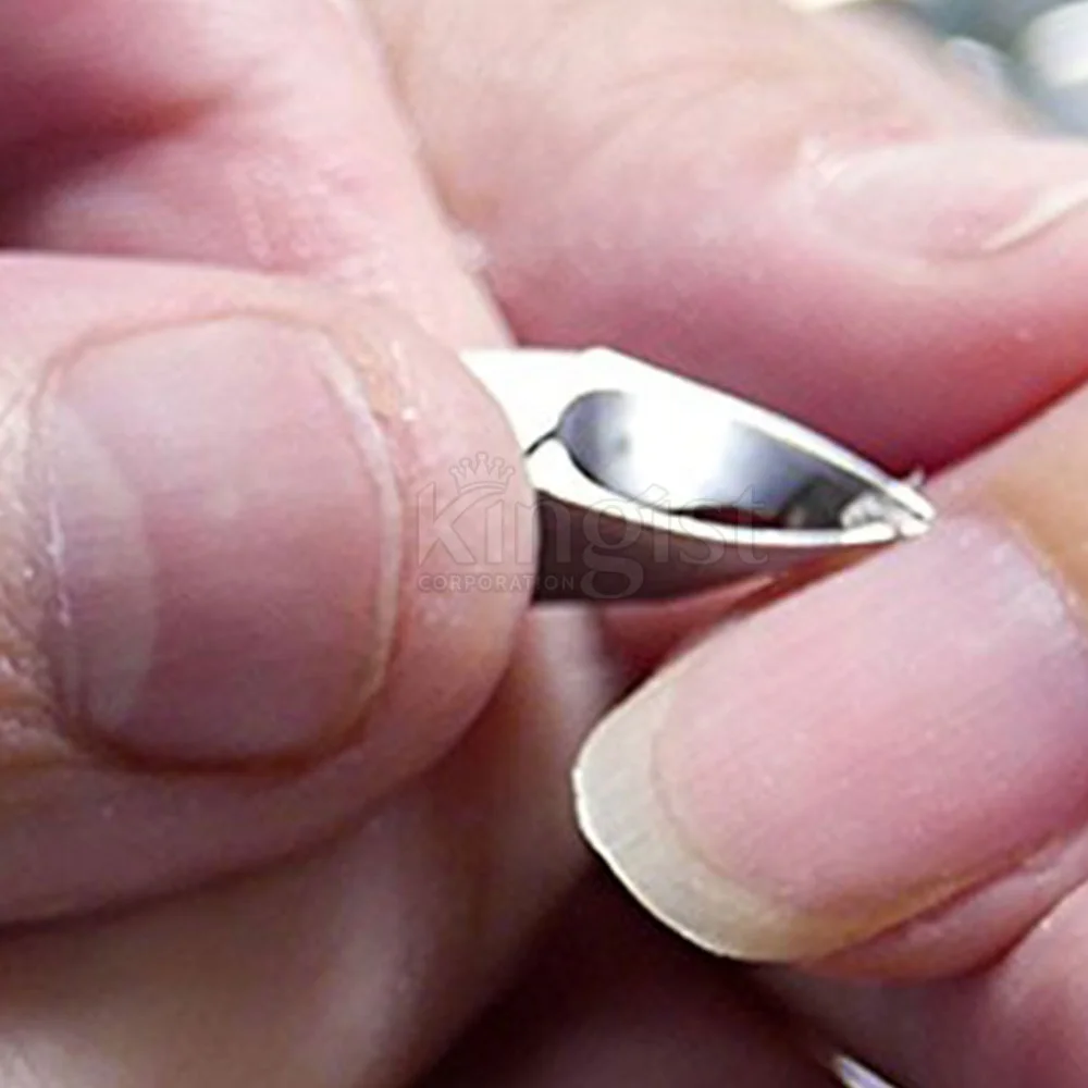 Light Weight Round Shaped Cuticle and Nail Nippers Made From High Quality Stainless Steel