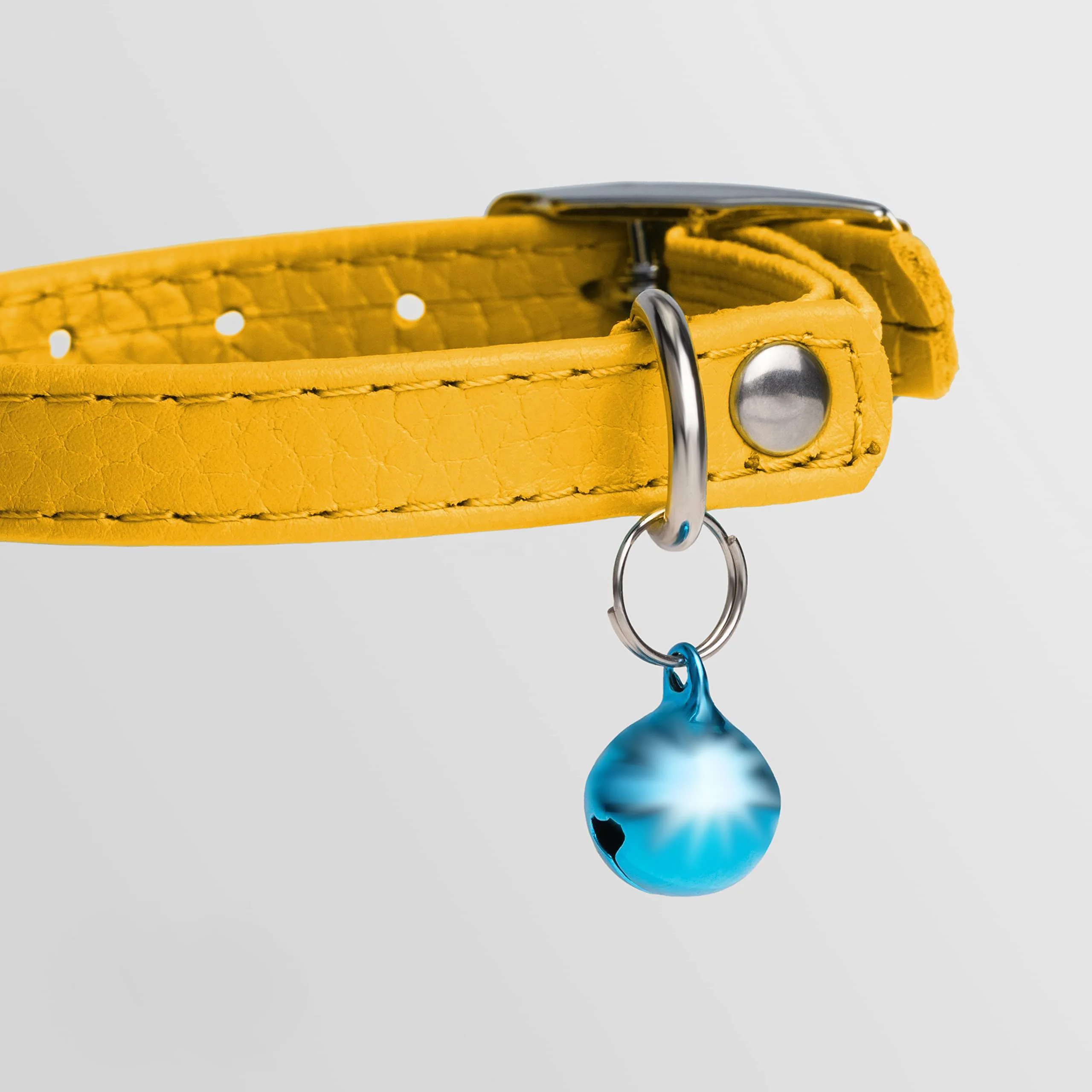 Pet Products Supplier Manufacture Luxury Leather Cat Collar and Leash for Cat Walking Running Sporting