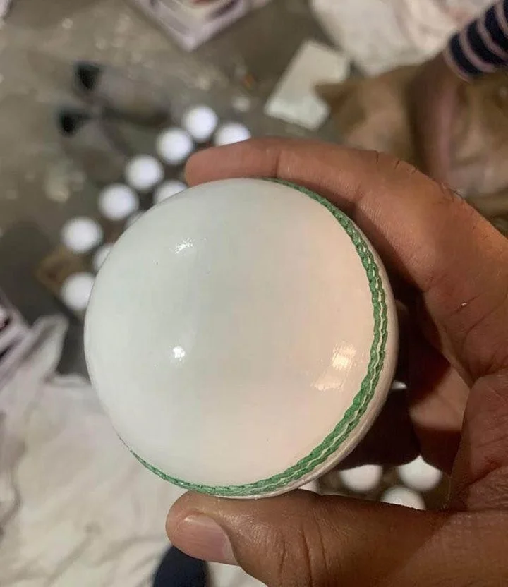 Вощеные блестящие жесткие шарики для крикета из натуральной воловьей кожи, Прочная хорошая пробка