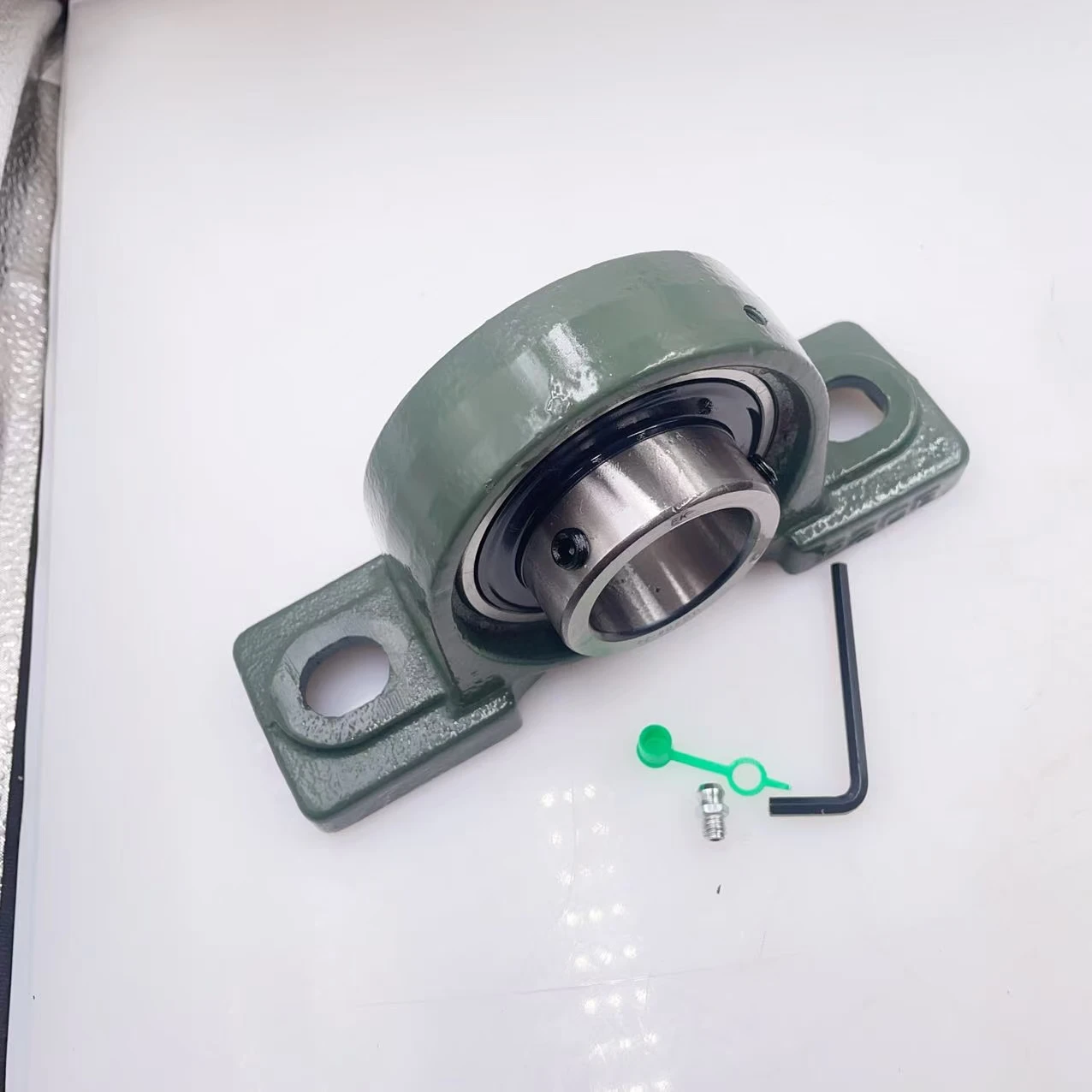 double row pillow block bearings 1 3/4 inch UCP209-28 UCP209 UCP209-27 UCP209-26 Outer spherical bearing