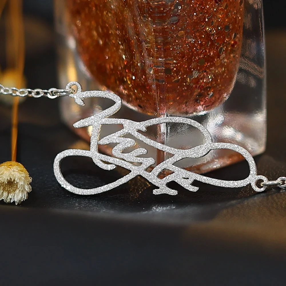 Ожерелье из серебра 925 пробы с бриллиантовой пудрой и надписью