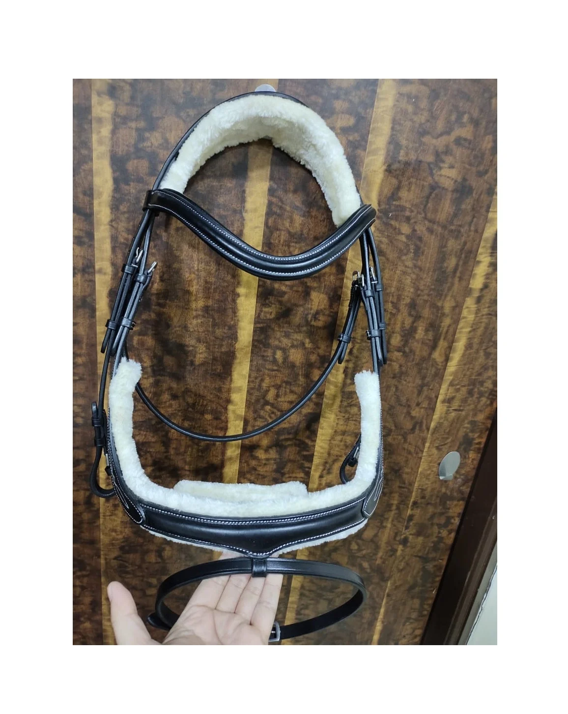 Horse Bridle Soft Comfortable Equestrian Products Flash Noseband Adjustable Head Collar Padded Horse Halters Horse Bridle