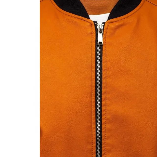  Мужская кожаная куртка-бомбер верблюжьего и коричневого цвета