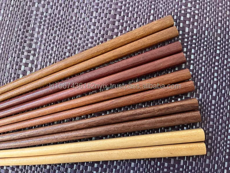 Natural Round-Ended Flatware Chopstick Set Eco-Friendly Bamboo Chopsticks for Camping and Travel Bulk Packed for Restaurants