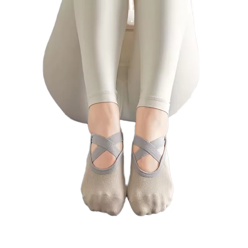 Unisex Anti-Slip Grip Alo Yoga Pilates Socks High Quality Cotton Custom Logo Skate Knitted Ankle Length Colorful Plain Dance