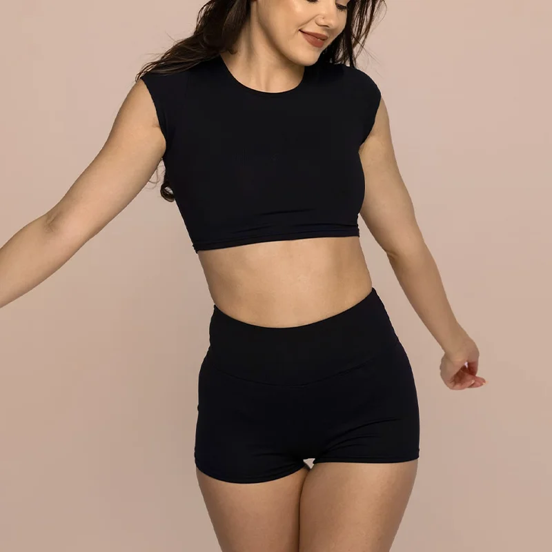 Custom Logo Moisture Wicking Nylon Crew Neckline Crop top With Butt Lifting Wrinkles Fitness Shorts Two Piece Yoga Set For Women