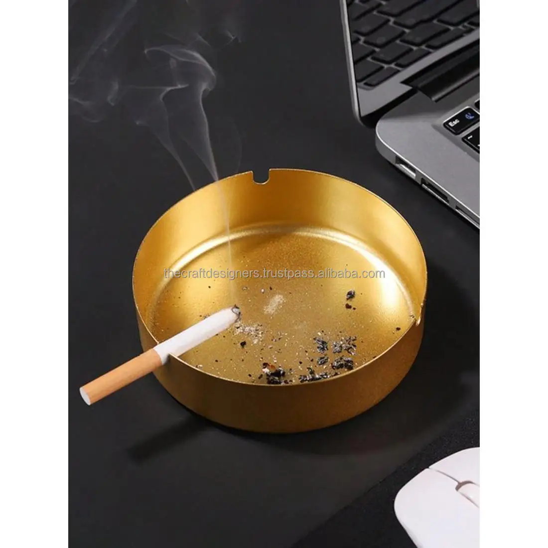 Wholesale Quality Ashtray Brass Portable Lightweight Ashtrays For Cigar & Cigarette With Rest Space Customer Branded Ash tray