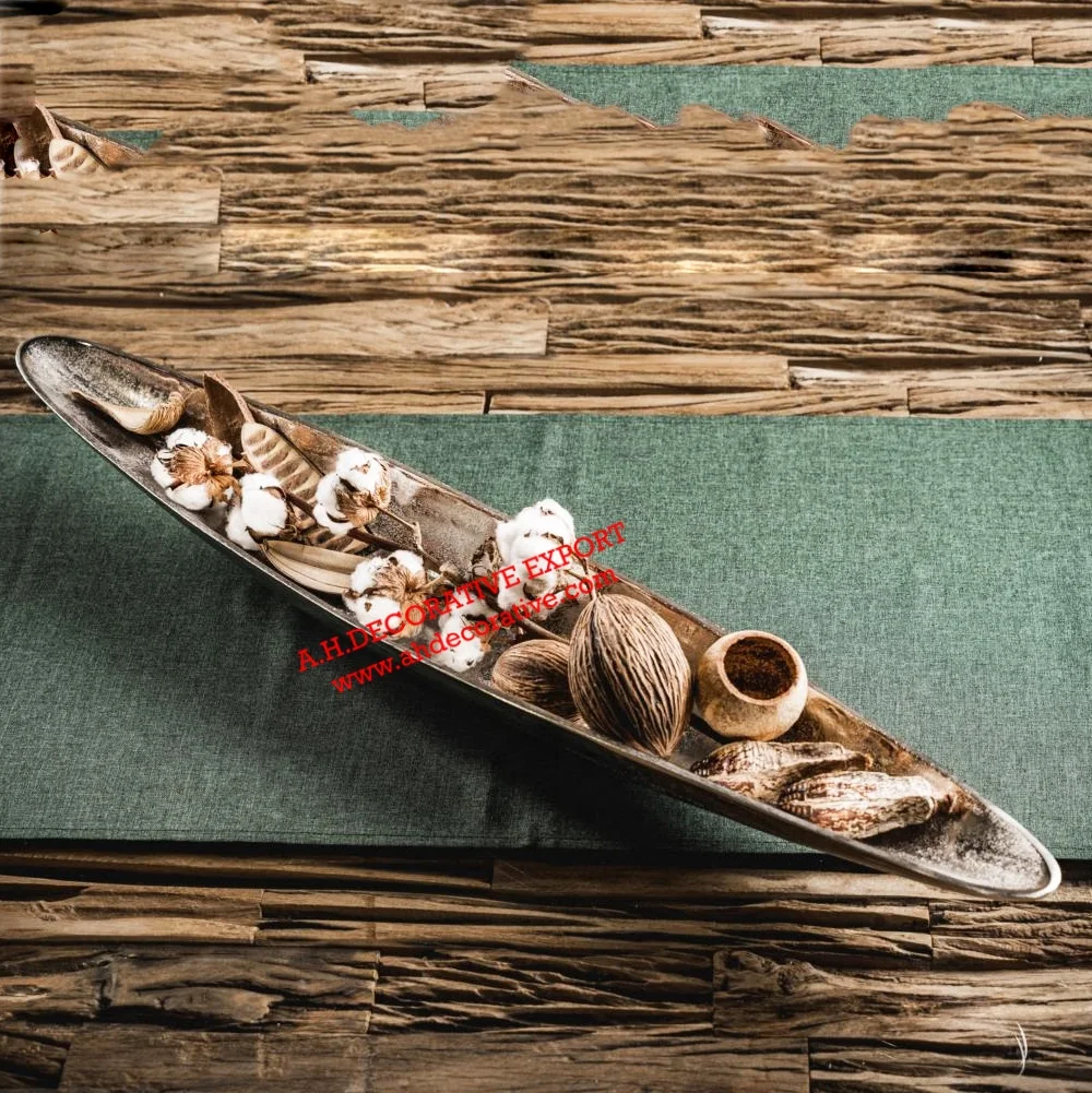 Customized Metal Boat Shape Table Top Tray for Hotel/Bar/Restaurant Unique Boat Metal Tray for Home Metal Boat Flower Bowl