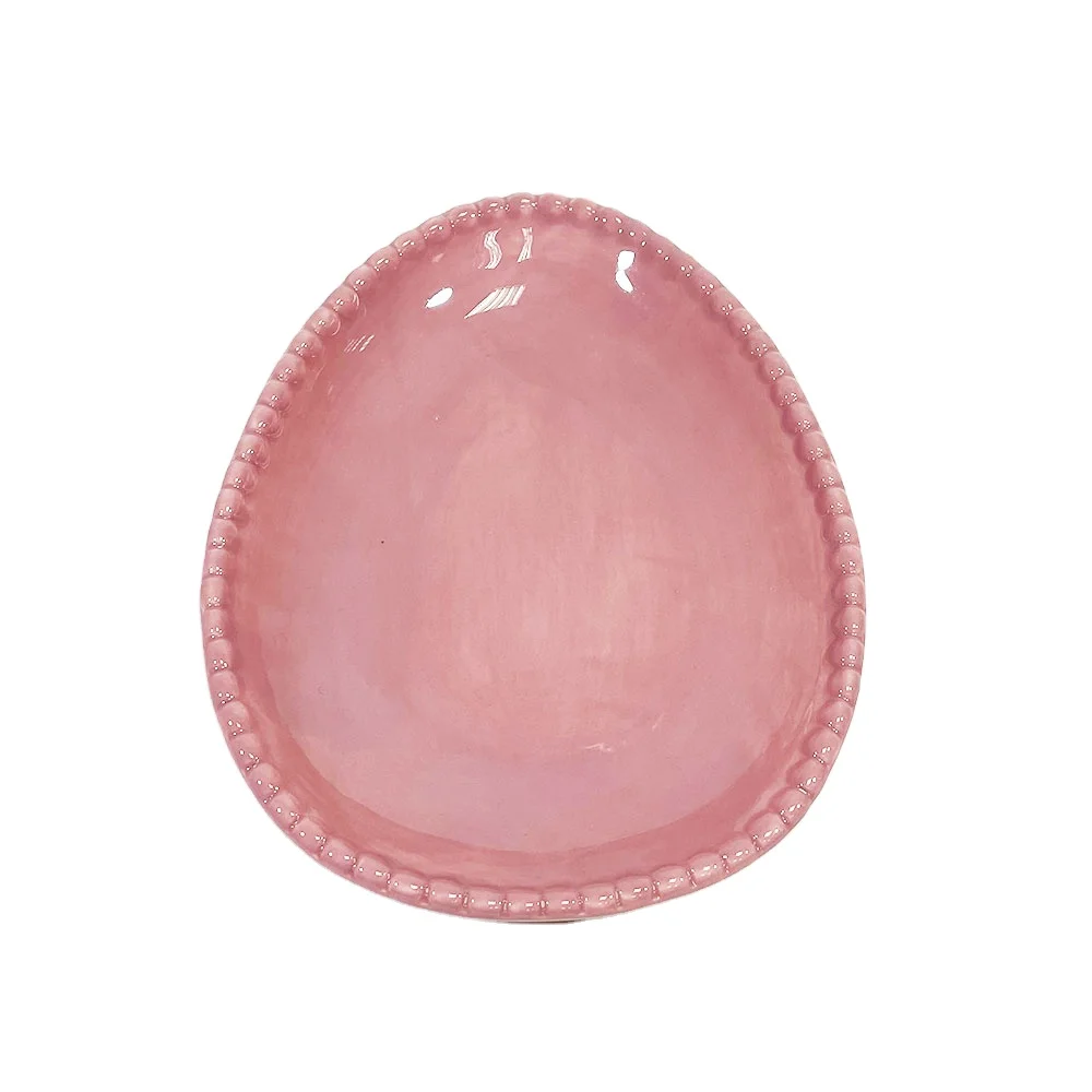 Набор из четырех керамических тарелок в форме пасхального яйца для ресторана