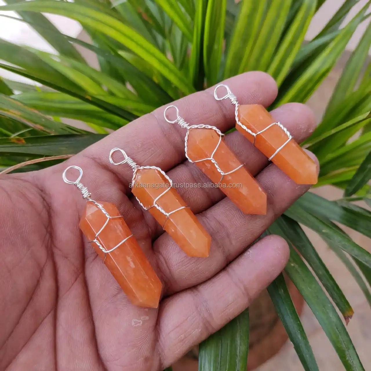 Wholesale Red Aventurine Double Point Terminated Pendant Meditation chakra crystals healing for sale